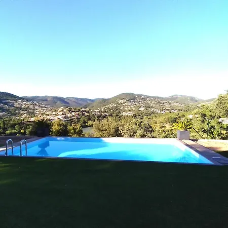 Appartement Superbe Bas De 80 M2 Piscine Privee Reservee Aux Vacanciers Avec Vue Magnifique 6 Couchages La Londe-les-Maures